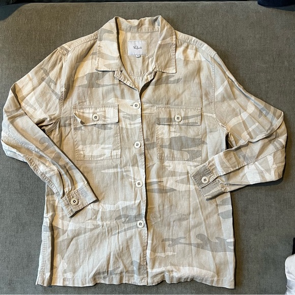 Rails Everett Camo Button Down Shirt XS - Picture 1 of 5
